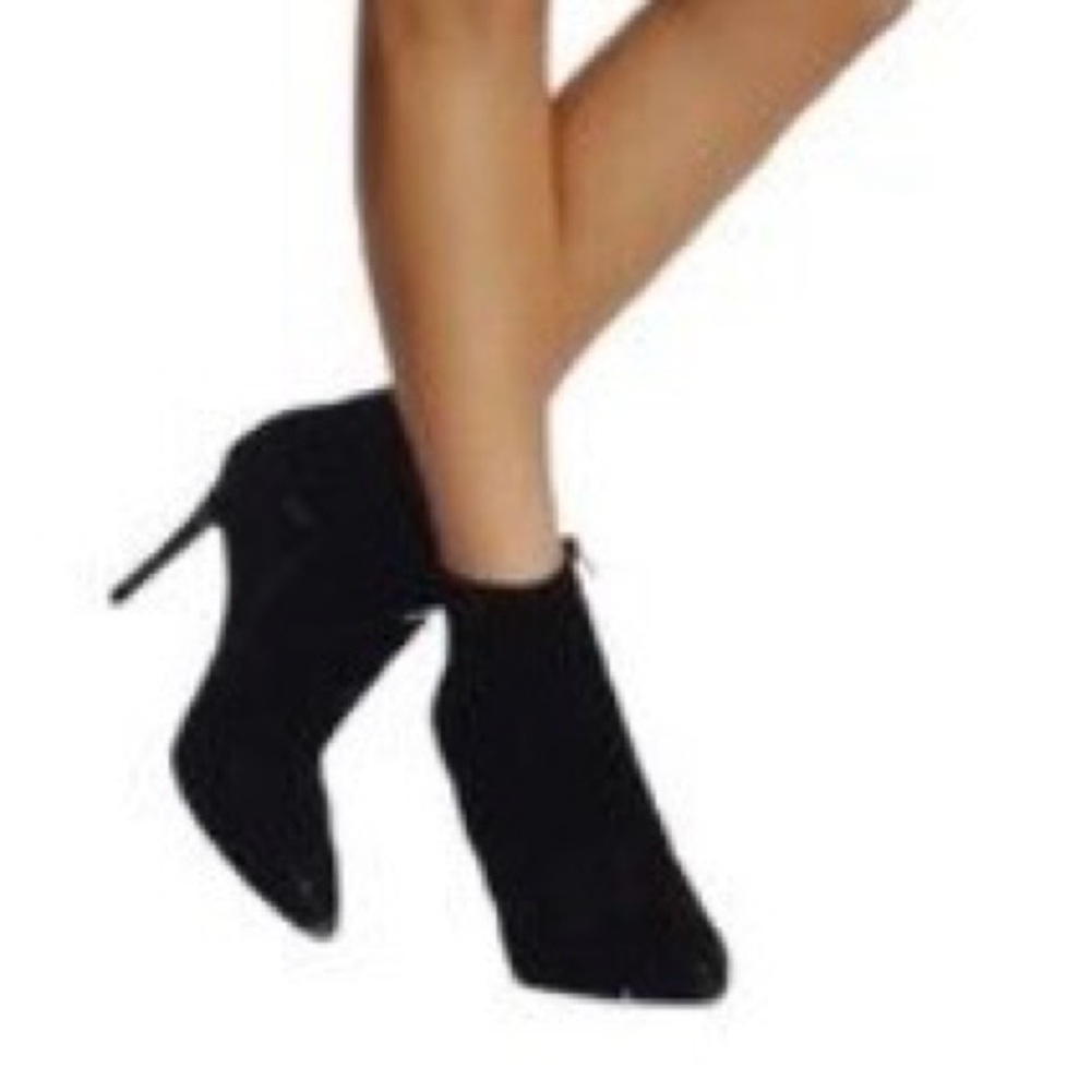 Halogen Ankle Boots Black Suede Size 9 EUC